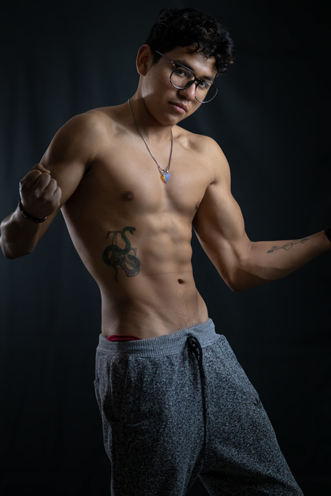 OnlyFans header picture alanruiz2.1