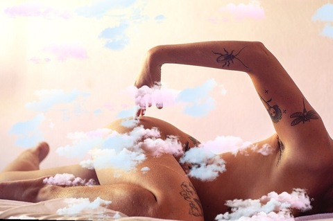 OnlyFans başlık resmi alegrologia