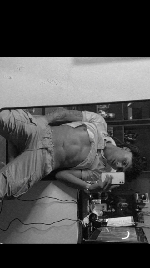 OnlyFans header picture alerodri00ok