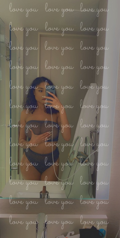 Header afbeelding van OnlyFans alessiasaysso