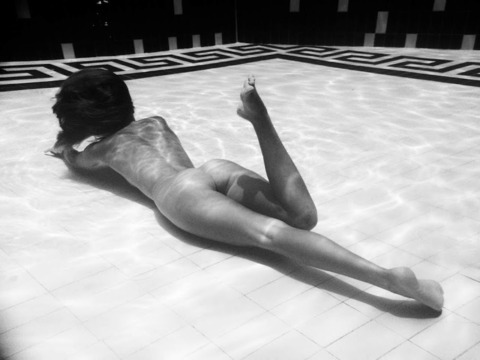 ओन्लीफैंस हैडर चित्र alice.blue