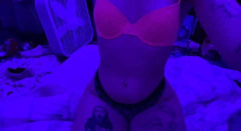 Immagine dell'header di OnlyFans alkat1