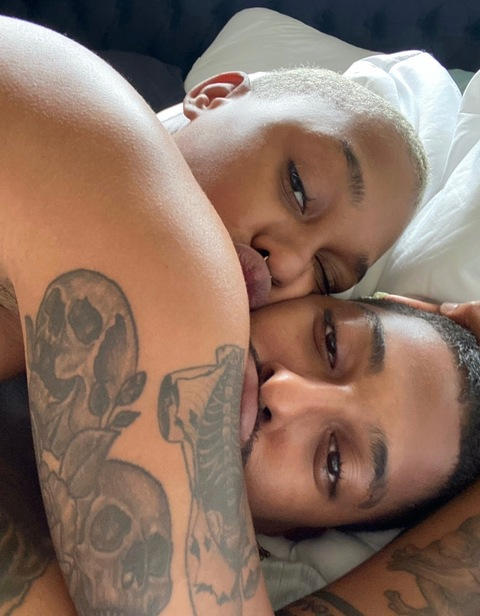 OnlyFans header picture allynra