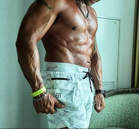 Zdjęcie nagłówka OnlyFans alphahector1