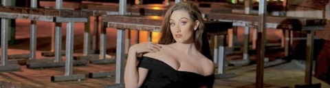 Imagem do cabeçalho do OnlyFans de ambzdt