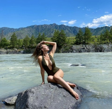 OnlyFans header picture anastasiyakonst