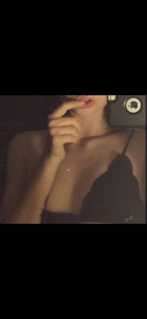 Imagem do cabeçalho do OnlyFans de angelicmutable