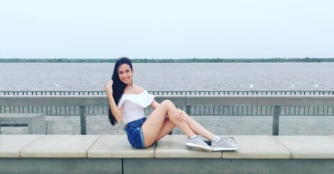 ओन्लीफैंस हैडर चित्र anitafronteras