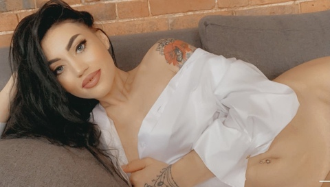 Gambar header OnlyFans antonia9523