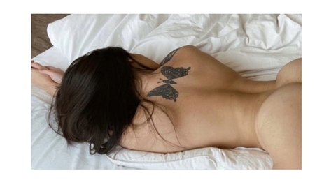 Gambar header OnlyFans asiankitten