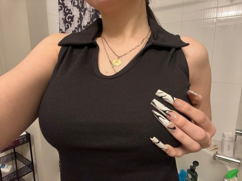 OnlyFans header picture astroslut11