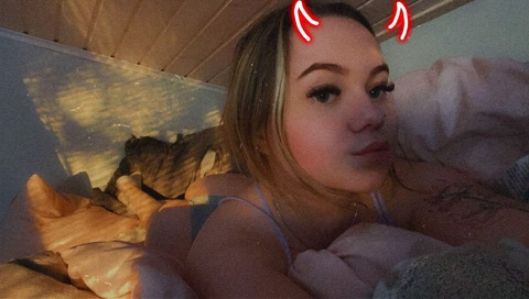 OnlyFans header picture aurorahietanen