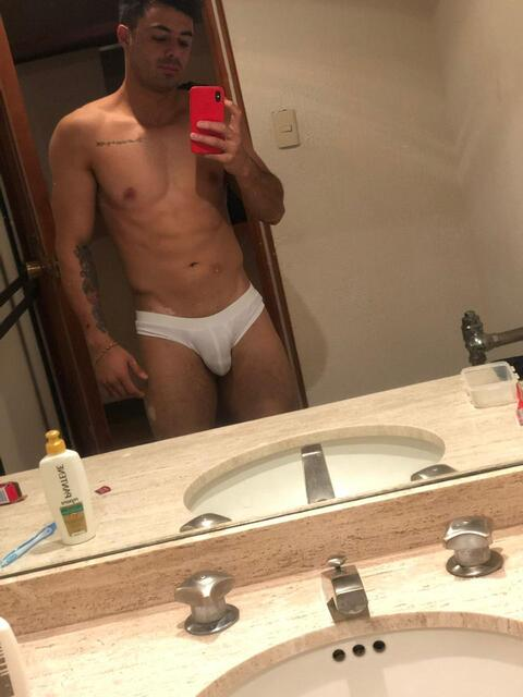 Immagine dell'header di OnlyFans ayquericogama