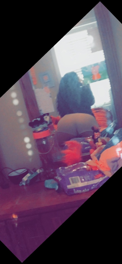 ओन्लीफैंस हैडर चित्र babygirl7890