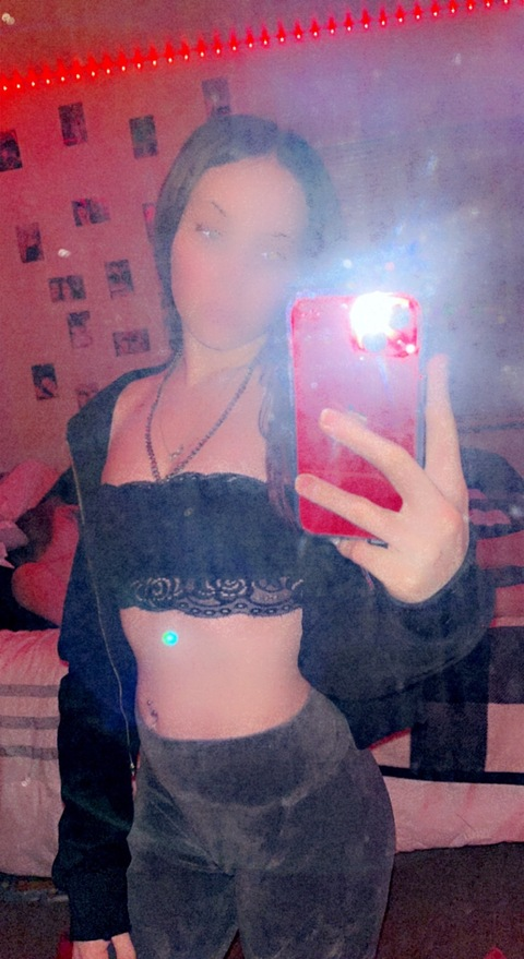 babyr444님의 OnlyFans 헤더 사진