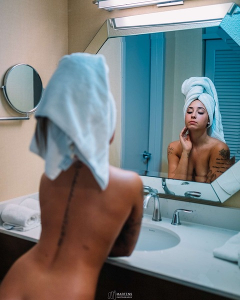 Снимка за заглавие на OnlyFans badbiddie21