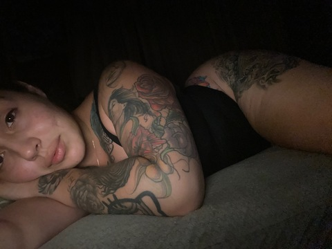 Gambar header OnlyFans bebebadazz