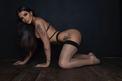 Снимка за заглавие на OnlyFans bellalo