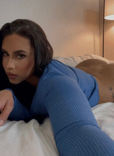 Фото заголовка OnlyFans bellatatixo