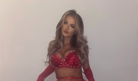 Снимка за заглавие на OnlyFans bellbleunextdoor