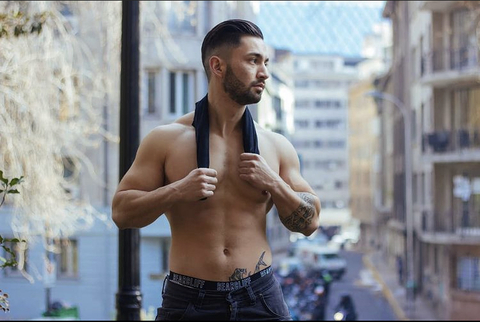 ओन्लीफैंस हैडर चित्र benjamin_pezoa