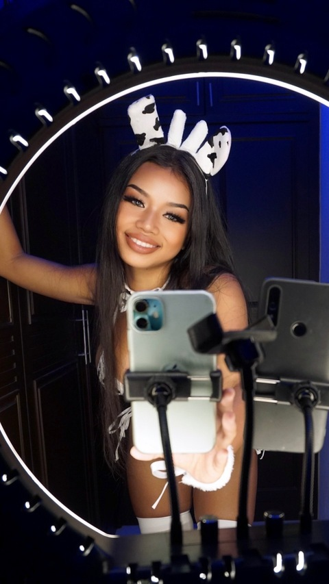 ओन्लीफैंस हैडर चित्र best-xxx