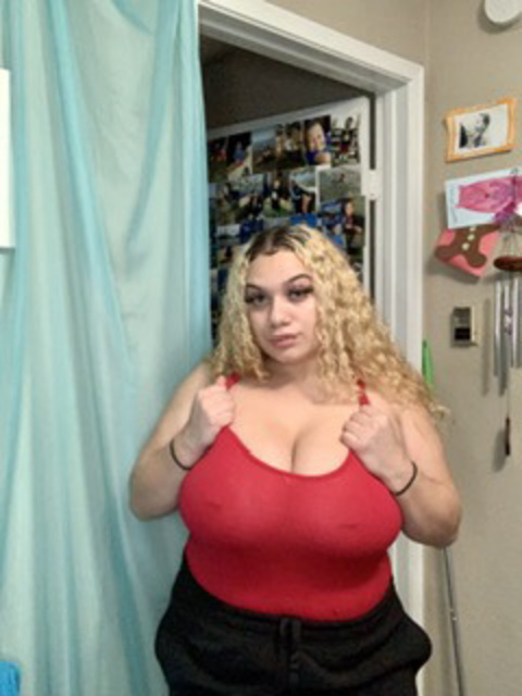 Imagem do cabeçalho do OnlyFans de bigtittybitchxo