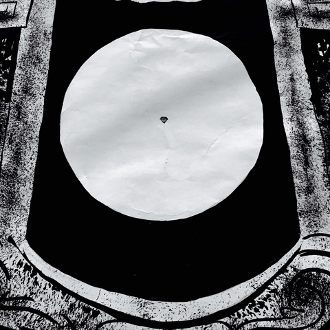 ओन्लीफैंस हैडर चित्र blackessence