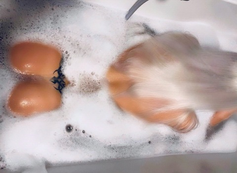 Снимка за заглавие на OnlyFans blondiewhite