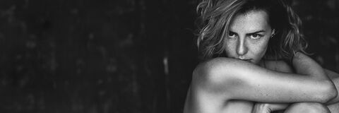 OnlyFansヘッダー画像boobsandjokes