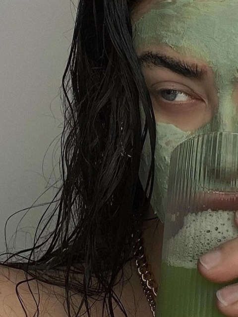 Gambar header OnlyFans bootsthefeline