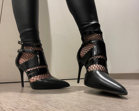 Снимка за заглавие на OnlyFans bratvenom