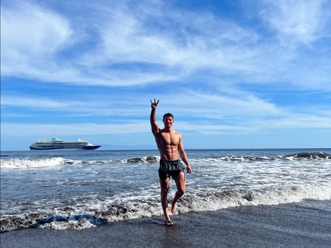 OnlyFans header picture cabsolal