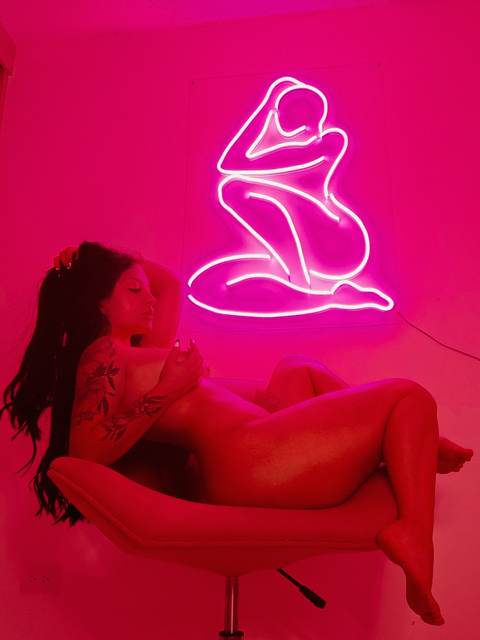 Imagem do cabeçalho do OnlyFans de carolinagosu