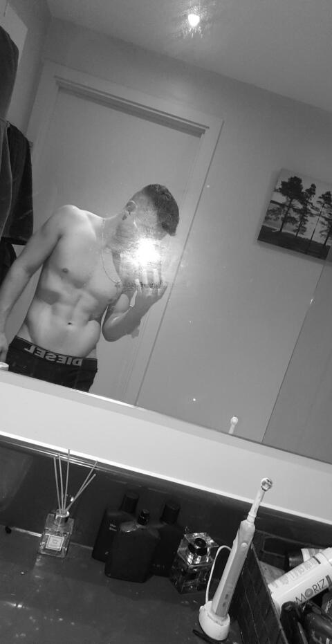 Imagem do cabeçalho do OnlyFans de chrisdb87