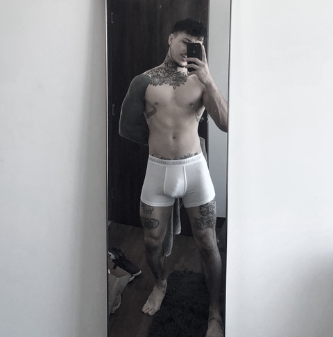 chrisguell님의 OnlyFans 헤더 사진