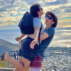 OnlyFansのプロフィール写真 collegetwinks