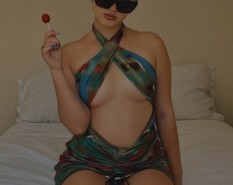 Снимка за заглавие на OnlyFans cutiegiirll