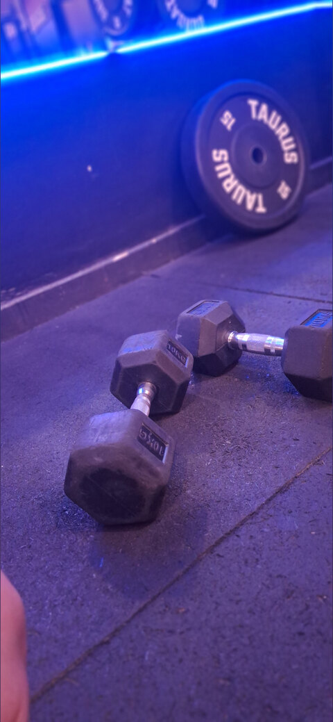 OnlyFans header picture dai2025