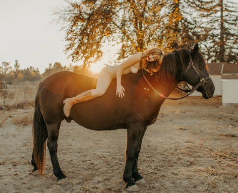 Imagem do cabeçalho do OnlyFans de daintyrascal