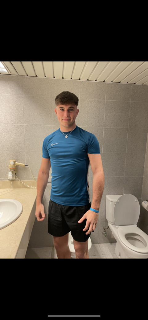 Header afbeelding van OnlyFans dannywfree