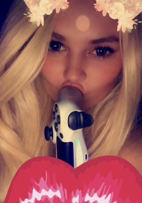 Gambar header OnlyFans divamuzzi