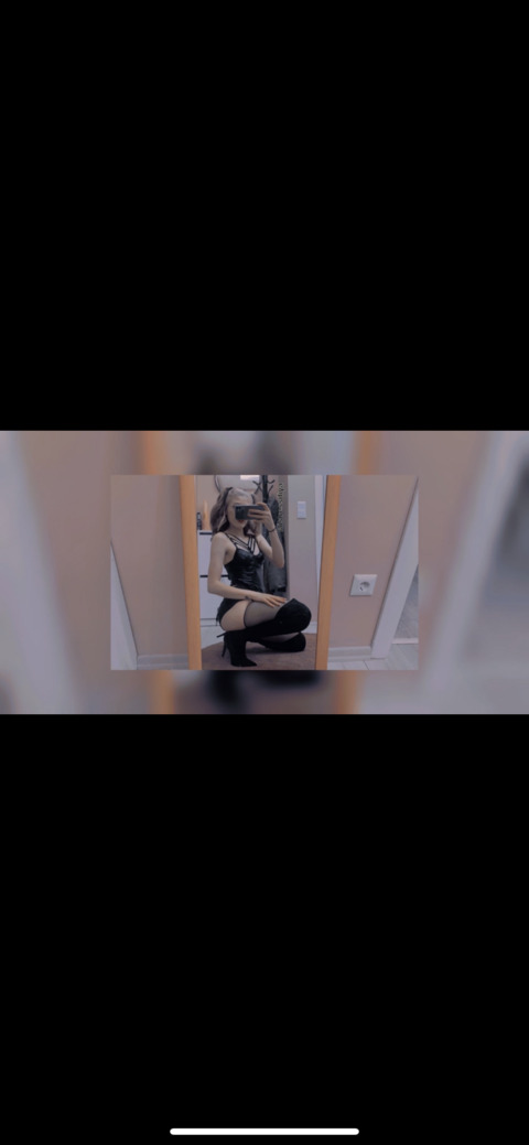 OnlyFans header picture diya1111