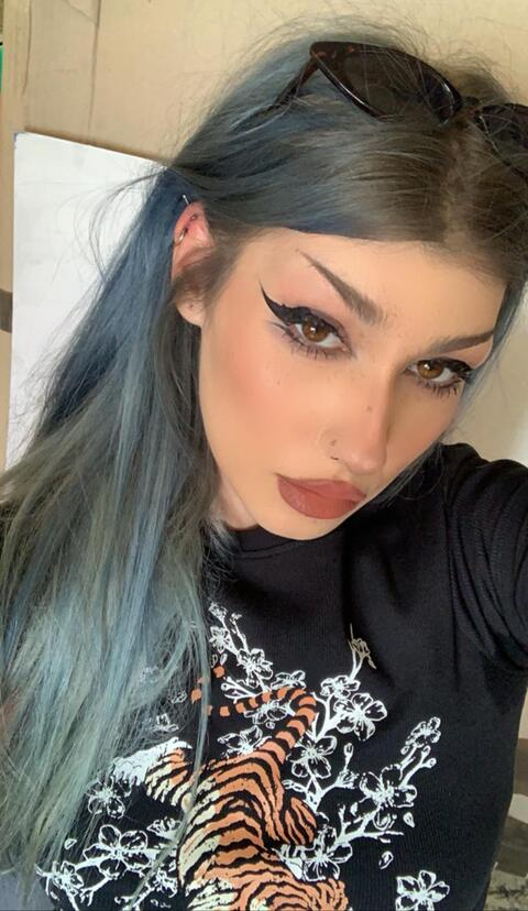 OnlyFans header picture elisait99