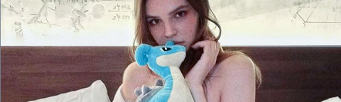 Imagem do cabeçalho do OnlyFans de ellaji