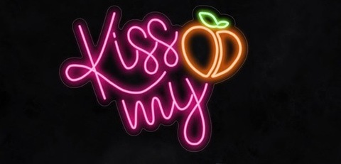 OnlyFans header picture emmabttrfly