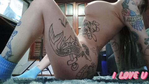 ओन्लीफैंस हैडर चित्र esmeraldaismyname