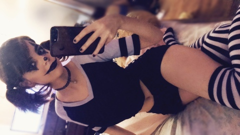 Header afbeelding van OnlyFans eviesunset