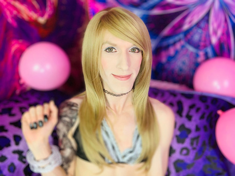 ओन्लीफैंस हैडर चित्र fayvalentine69