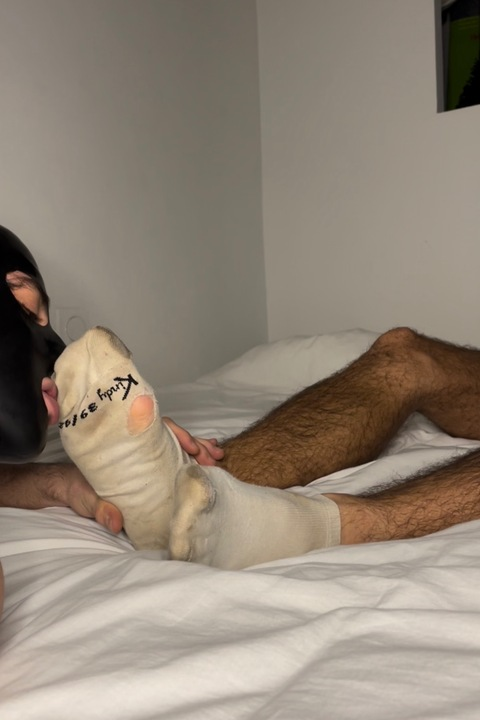OnlyFans header picture fillme_wfeet